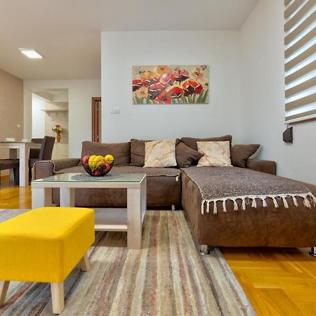 Appartamento Apartman Golden Dream Zlatibor Esterno foto